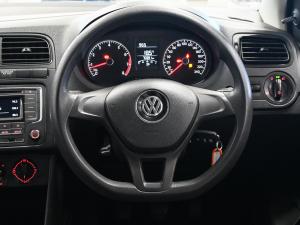 Volkswagen Polo sedan 1.4 Trendline - Image 14