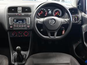 Volkswagen Polo sedan 1.4 Trendline - Image 5