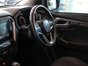 Isuzu D-Max 1.9TD double cab LS 4x4 auto - Image 17