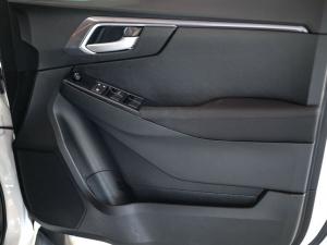 Isuzu D-Max 1.9TD double cab LS 4x4 auto - Image 10