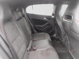 Mercedes-Benz GLA GLA200 auto - Image 16