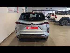 Toyota Urban Cruiser 1.5 XR manual - Image 5