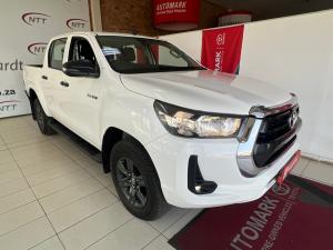 Toyota Hilux 2.4GD-6 double cab 4x4 Raider manual - Image 1