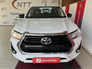 Toyota Hilux 2.4GD-6 double cab 4x4 Raider manual - Image 4