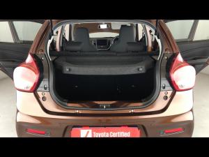 Toyota Vitz 1.0 XR manual - Image 13