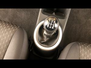 Toyota Vitz 1.0 XR manual - Image 15