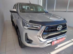 Toyota Hilux 2.8GD-6 double cab Raider auto - Image 1