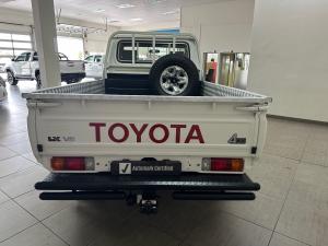 Toyota Land Cruiser 79 4.5D-4D LX V8 single cab - Image 5