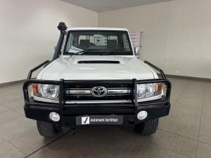 Toyota Land Cruiser 79 4.5D-4D LX V8 single cab - Image 4