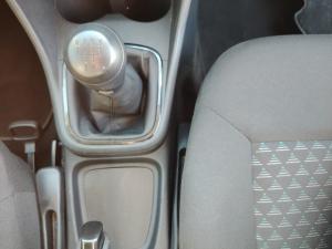 Volkswagen Polo Vivo hatch 1.4 Life - Image 12