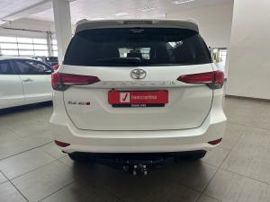 Toyota Fortuner 2.4GD-6 manual - Image 5