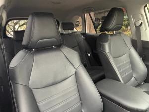 Toyota RAV4 2.0 VX - Image 8