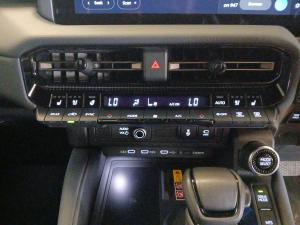 Toyota Land Cruiser Prado 2.8GD VX-R - Image 16