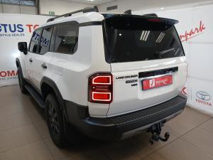 Toyota Land Cruiser Prado 2.8GD VX-R - Image 24