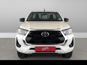 Toyota Hilux 2.4GD-6 single cab 4x4 Raider manual - Image 4