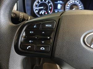 Hyundai Venue 1.2 Motion - Image 9