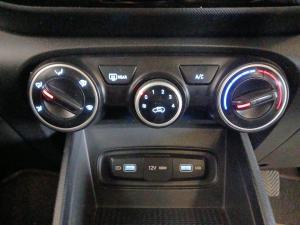 Hyundai Venue 1.2 Motion - Image 16