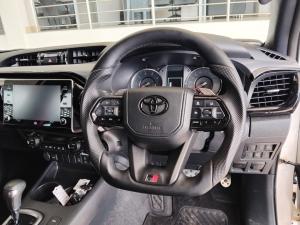 Toyota Hilux 2.8GD-6 double cab 4x4 GR-Sport - Image 8