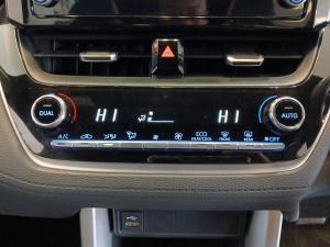 Toyota Corolla Cross 1.8 Hybrid XS - Image 16