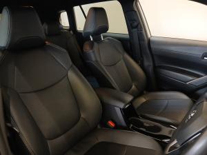 Toyota Corolla Cross 1.8 Hybrid XS - Image 17