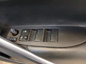 Toyota Corolla Cross 1.8 Hybrid XS - Image 24