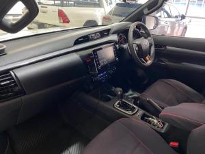 Toyota Hilux 2.8 GD-6 GR-S 4X4 automaticD/C - Image 7