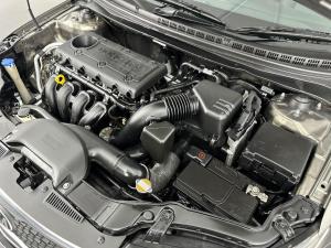 Kia Cerato 2.0 5-Door automatic - Image 16