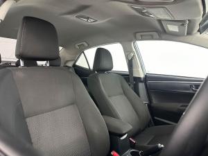 Toyota Corolla 1.6 Esteem - Image 12
