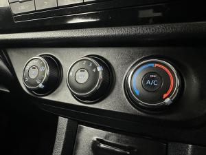 Toyota Corolla 1.6 Esteem - Image 15