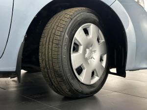 Toyota Corolla 1.6 Esteem - Image 9