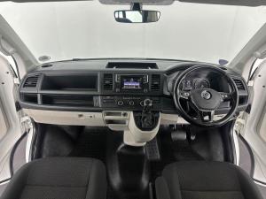 Volkswagen T6 Kombi 2.0 TDi DSG 103kw - Image 17