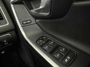 Volvo XC60 D4 Inscription Geartronic - Image 8