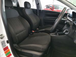 Hyundai i20 1.4 Fluid auto - Image 15