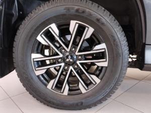Mitsubishi Pajero Sport 2.4DI-D 4x4 - Image 14