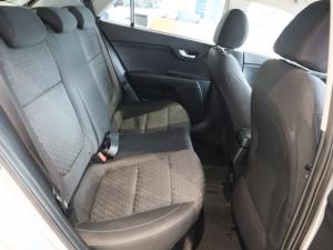 Kia Rio hatch 1.2 LS - Image 4