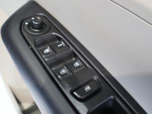 Renault Triber 1.0 Prestige auto - Image 9