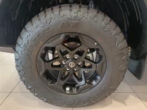 Nissan Navara 2.5DDTi double cab Pro-4X 4x4 Warrior - Image 8