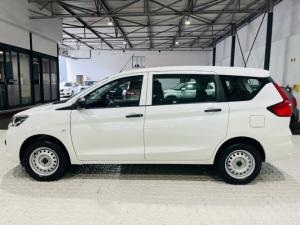 Toyota Rumion 1.5 S - Image 2