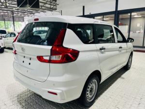 Toyota Rumion 1.5 S - Image 3