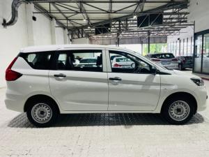 Toyota Rumion 1.5 S - Image 9