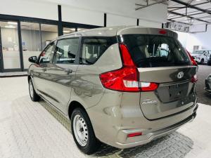 Toyota Rumion 1.5 S - Image 14