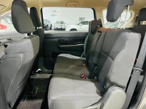 Toyota Rumion 1.5 S - Image 6