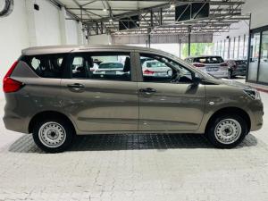 Toyota Rumion 1.5 S - Image 9