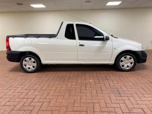 Nissan NP200 1.6i safety pack (aircon) - Image 9