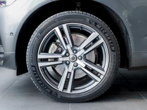 Volvo XC60 D5 AWD Momentum - Image 8