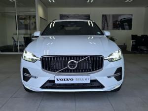 Volvo XC60 B5 AWD Plus Dark - Image 2