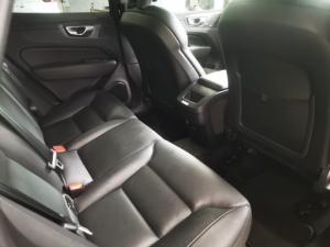 Volvo XC60 B5 AWD Plus Dark - Image 5