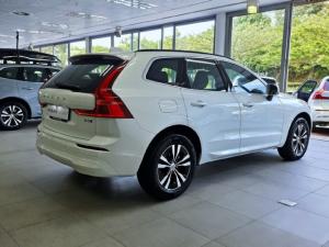 Volvo XC60 B5 AWD Plus Dark - Image 9