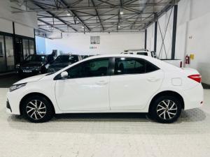 Toyota Corolla Quest 1.8 Exclusive auto - Image 3