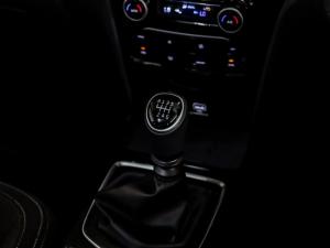 Mahindra XUV 3XO 1.2T AX5 manual - Image 9